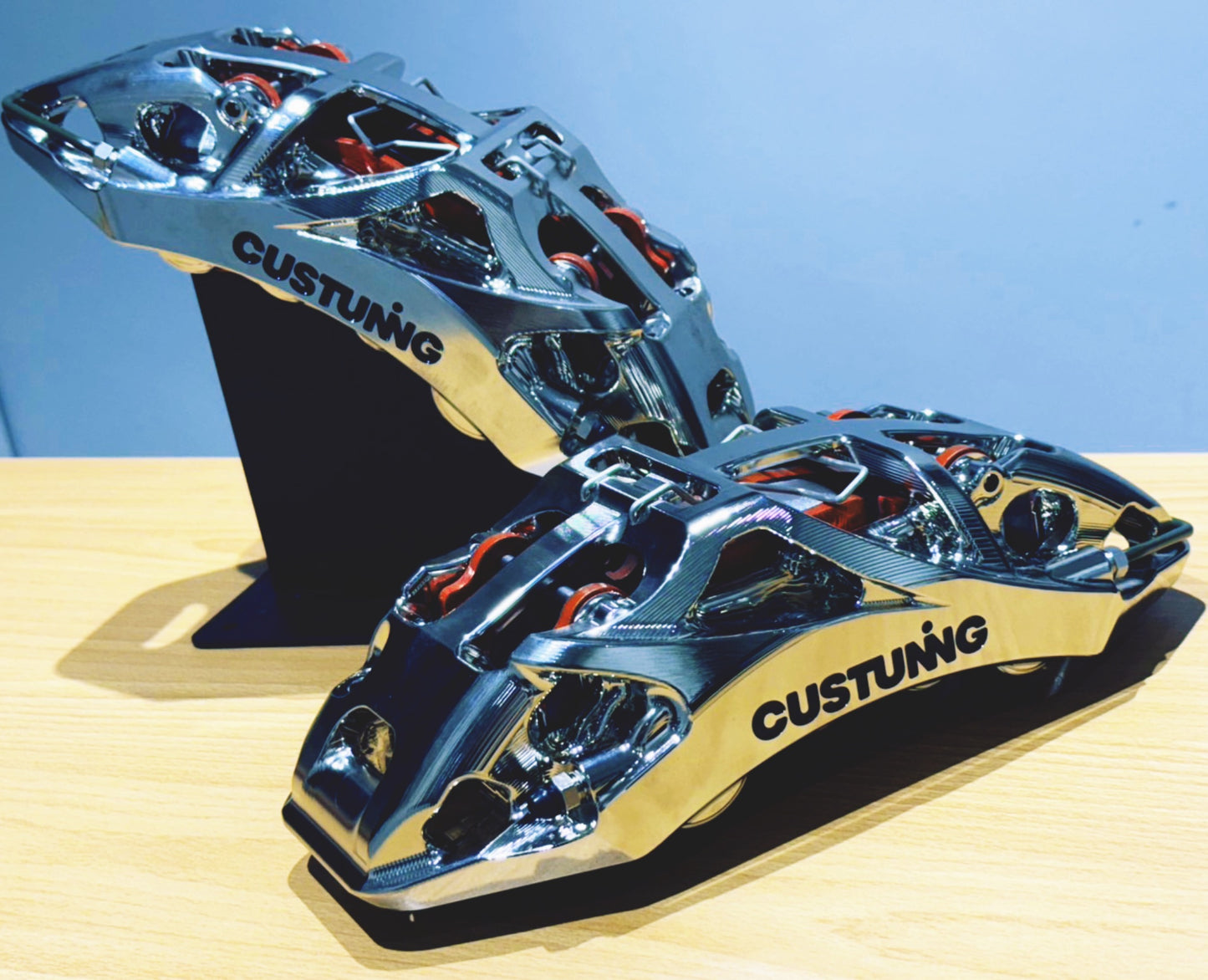 CUSTUNING 8-pot brake system (8-Kolben Bremsanlage)