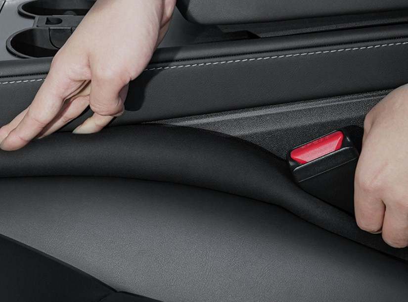 Sitzlücken-Füller für Tesla, weitere Perspektive