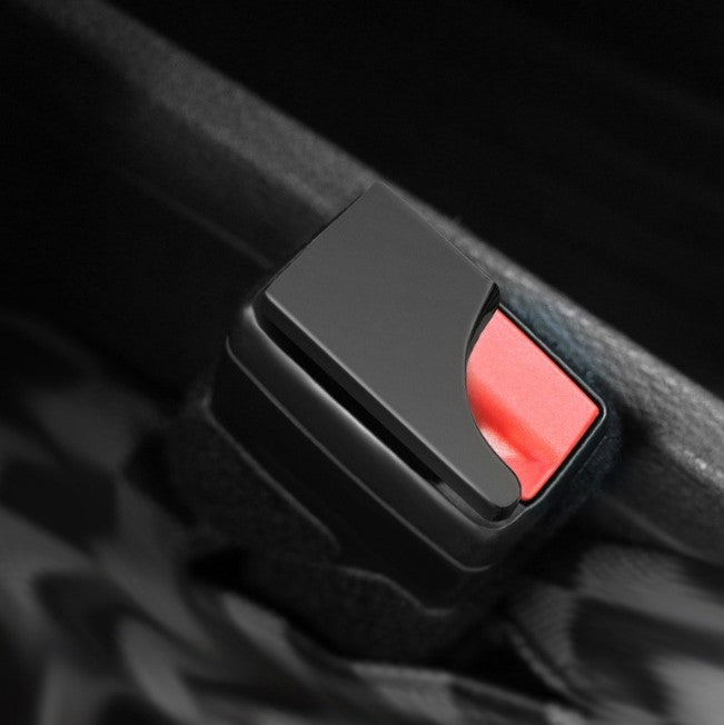 Sicherheitsgurt-Clip für Tesla, Detailansicht