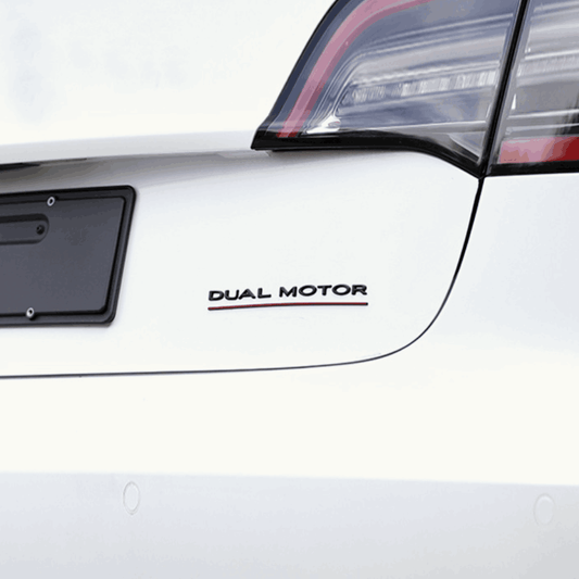 Einbau-Kühlschrank fürs Model Y - Praktische Kühlung unterwegs im Koff – My  Tesla Tuning