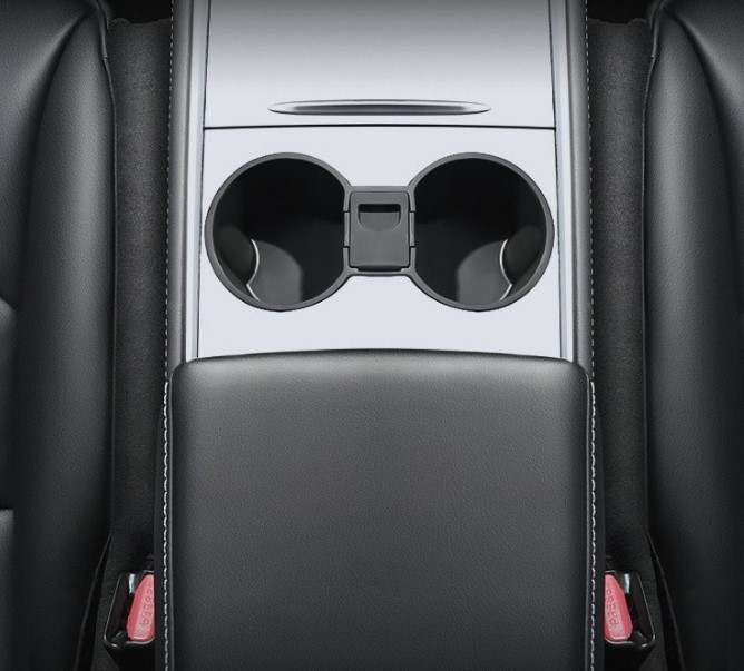 Sitzlücken-Füller für Tesla, Detailansicht