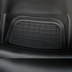 Allwettermatte für Tesla Model Y, eingelegt im unteren Kofferraumfach