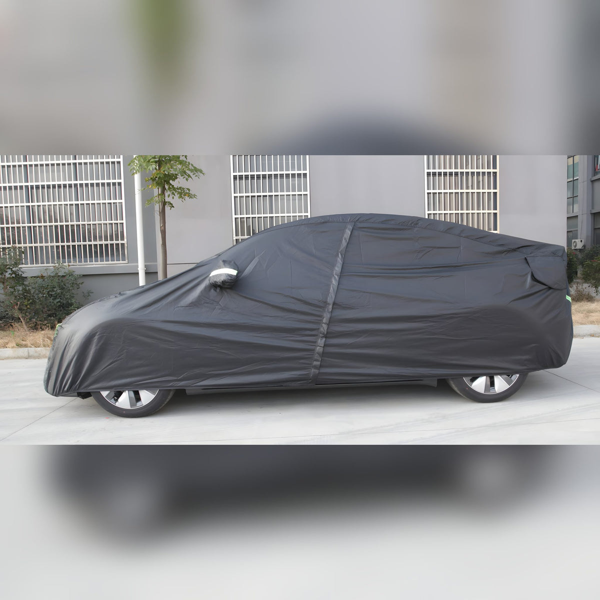 Outdoor Schutzabdeckung für Tesla Model 3/Y, aufgezogen, Seitenansicht