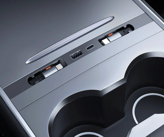 USB-C & Lightning Hub für MY Juniper & M3 Highland – mit magnetischer Abdeckung & ausziehbaren Kabeln