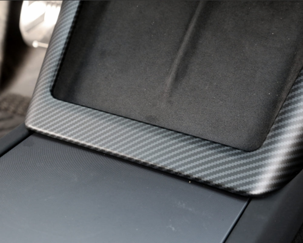 Wireless Charging Abdeckung für Tesla M3 Highland / MY Juniper, Detailansicht