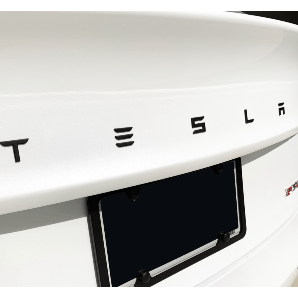 3D Buchstaben Tesla Schriftzug aus Aluminium, Detail 4