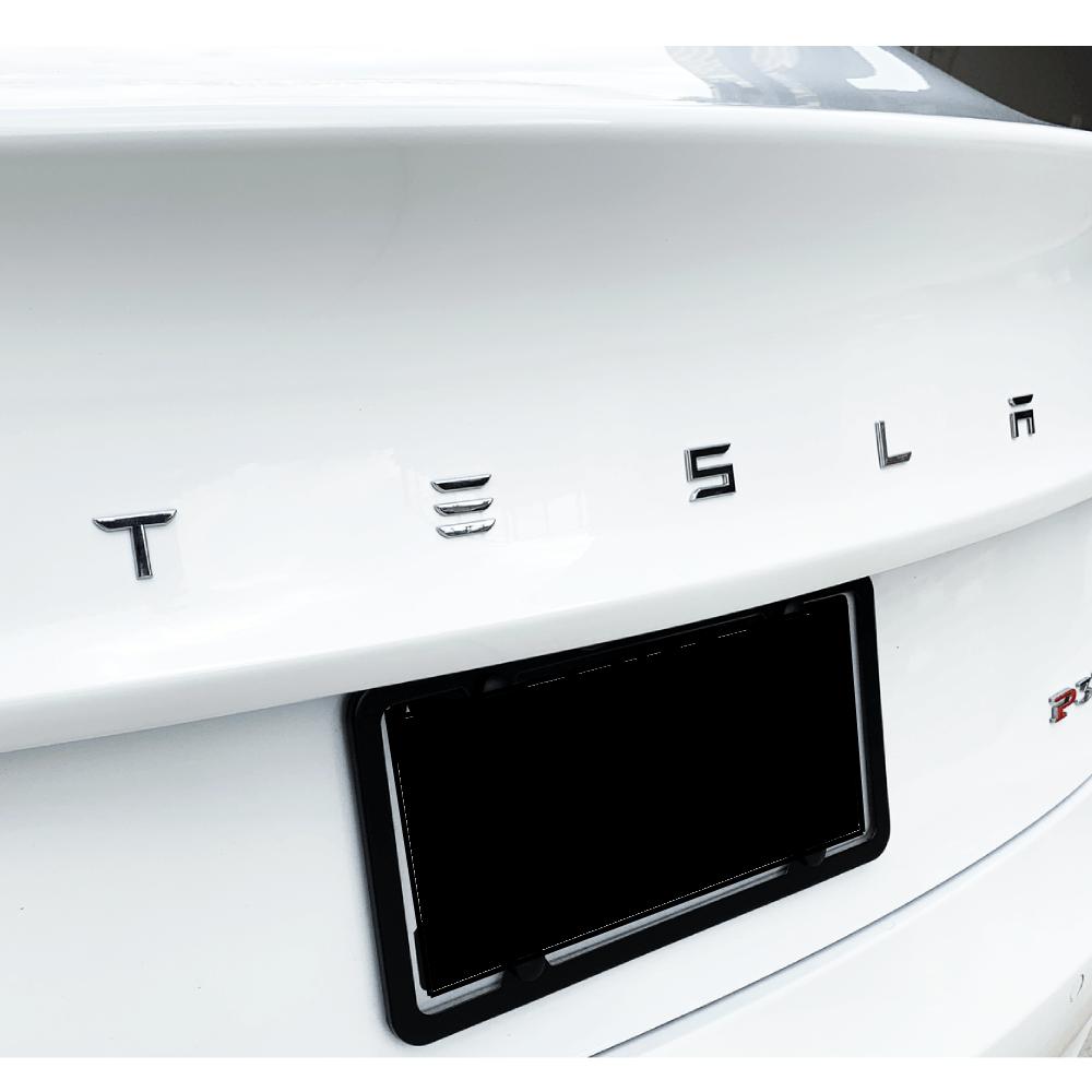 3D Buchstaben Tesla Schriftzug aus Aluminium, Detail 3