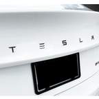 3D Buchstaben Tesla Schriftzug aus Aluminium, Detail 3