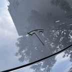 3 Stück Model Y Logo Emblem Aufkleber, für Lenkrad, vorderer und hinterer Kofferraum, Matt Schwarz - My Tesla Tuning